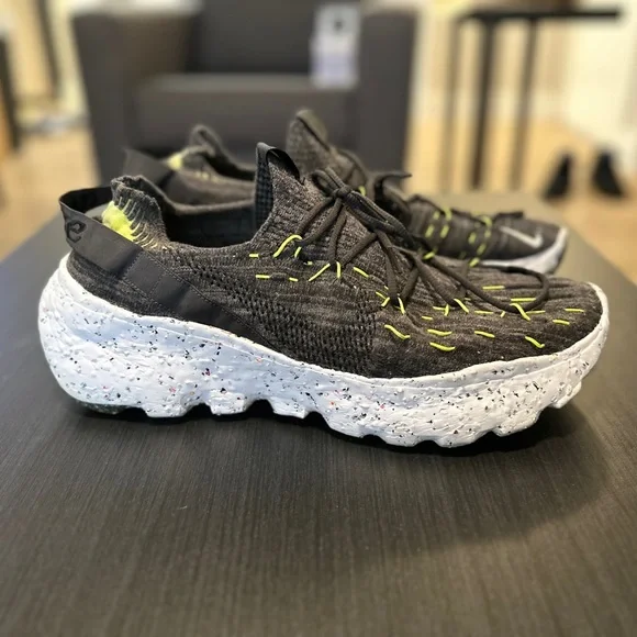Nike | Shoes | Nike Space Hippie 4 Slightly Worn But In  display picture 2